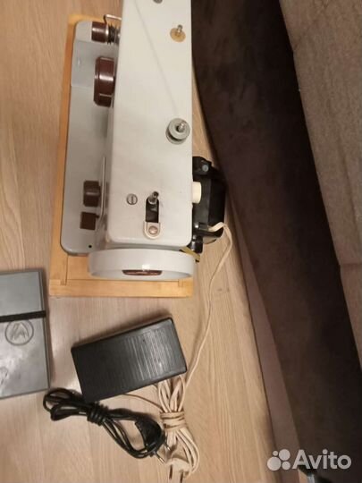 Швейная машина Чайка 134