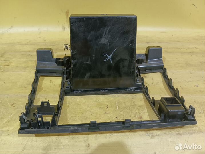 Накладка торпедо Tiida C11 2007-2014