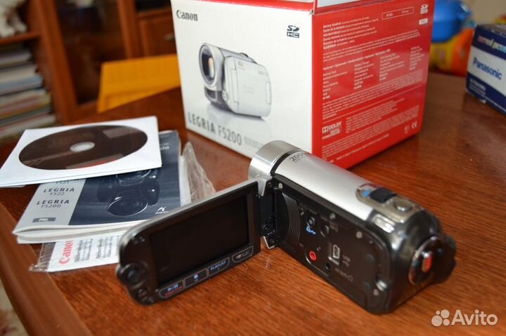 Видеокамера Canon