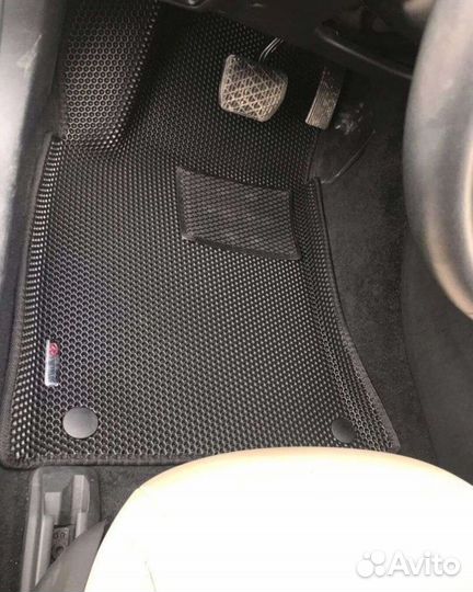 Коврики в машину эва в подарок подпятник + 2 лого