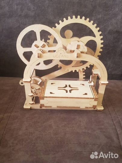 Механическая шкатулка Ugears