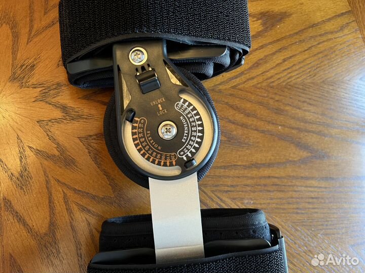 Ортез на коленный сустав жесткий, шарнирный бандаж