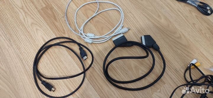 Провода hdmi,scart,сетевые кабели