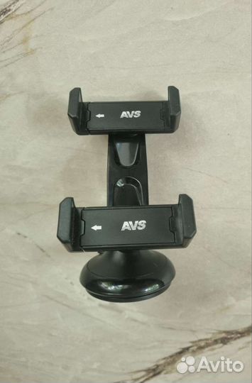 Кронштейн/держатель для телефона AVS в машину