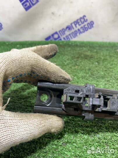 Механизм регулировки ремня безопасности передний