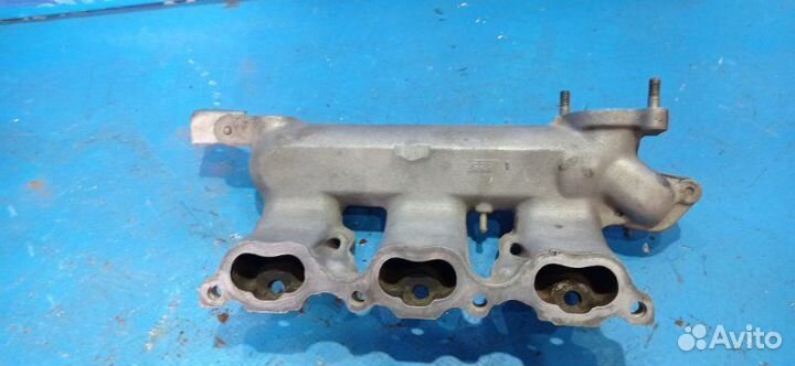 Коллектор впускной Mazda Xedos 9 седан KJ 2000