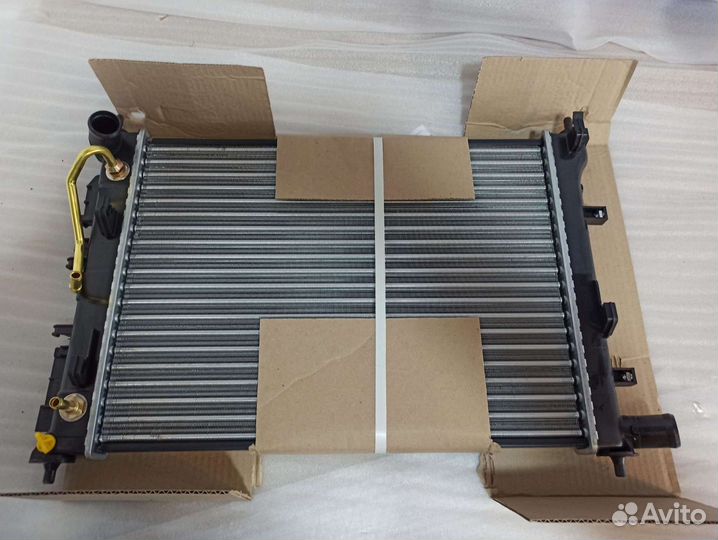 Радиатор Рио 4 Kia Rio 2017-2021 АКПП