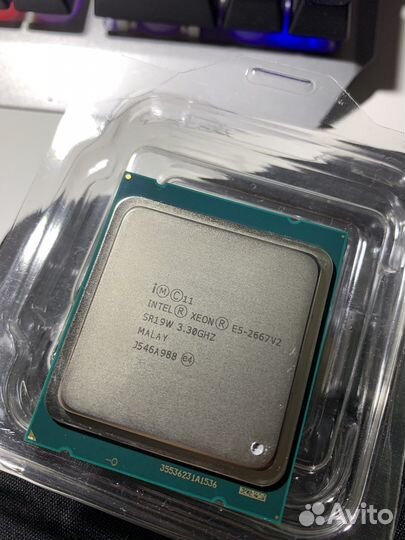 Процессор Xeon 2667v2