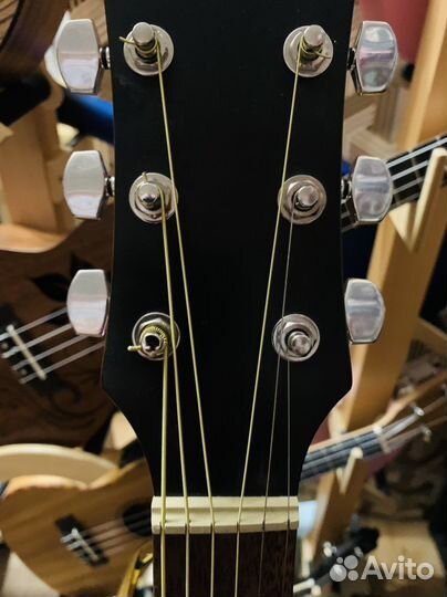 Акустическая Гитара + Каподастр (Ель)