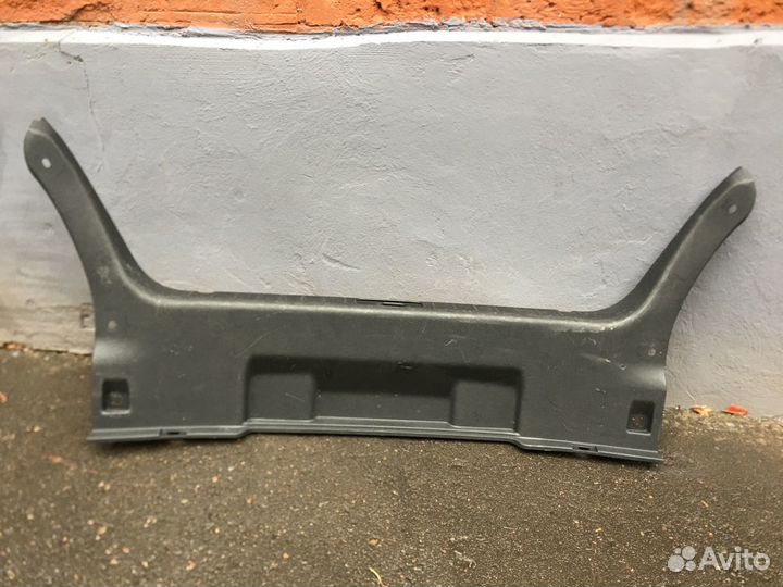 Накладка замка багажника Infiniti Y51 849921MA0A