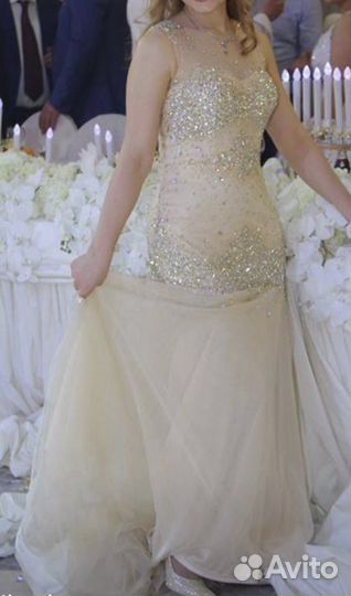 Платье вечернее