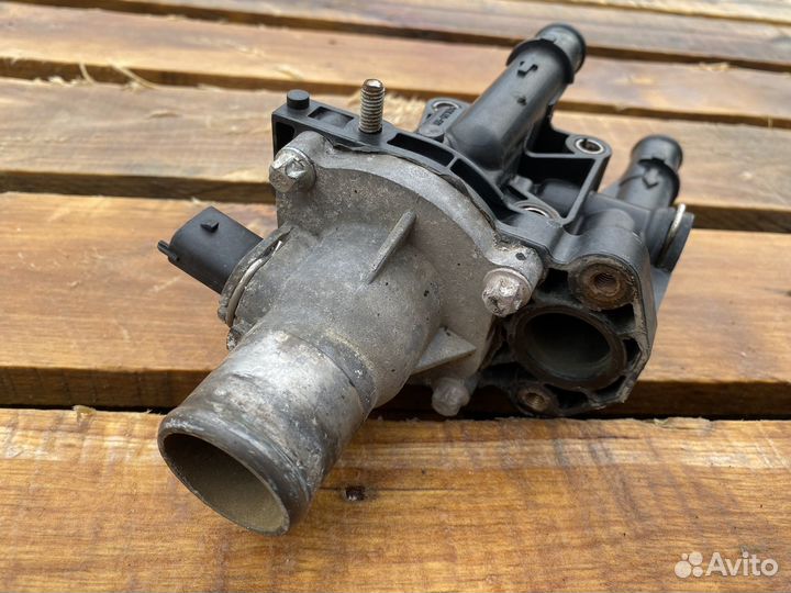 Корпус термостата Chevrolet Aveo T250 F14D4