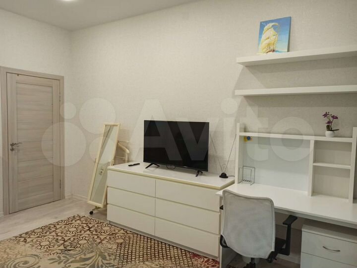 1-к. квартира, 52 м², 10/10 эт.