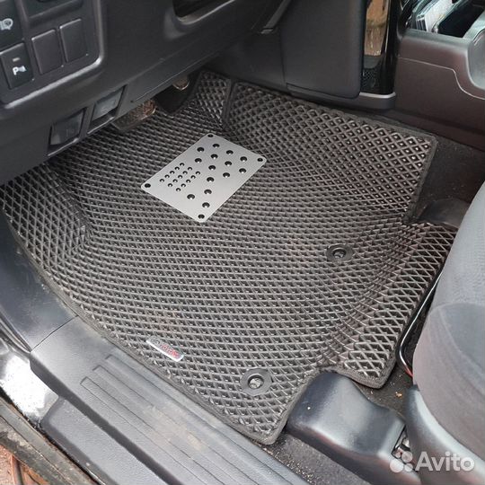 Комплект EVA ковриков 3D на Land Cruiser Prado 150