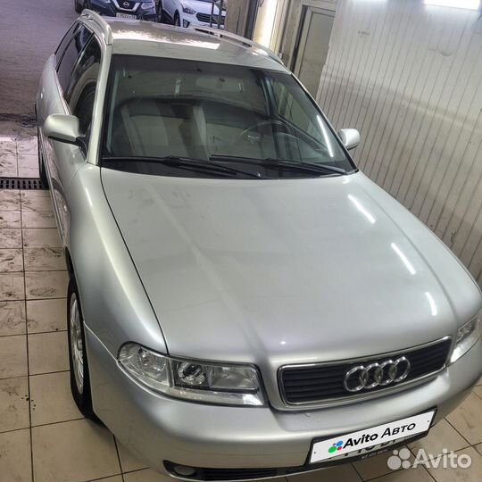 Audi A4 1.8 МТ, 1999, 220 000 км