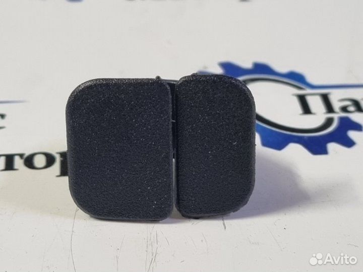 Клипса пластиковая Audi A1 8X1