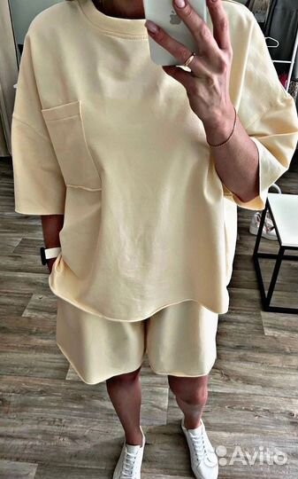 Летний костюм с шортами и футболкой оверсайз