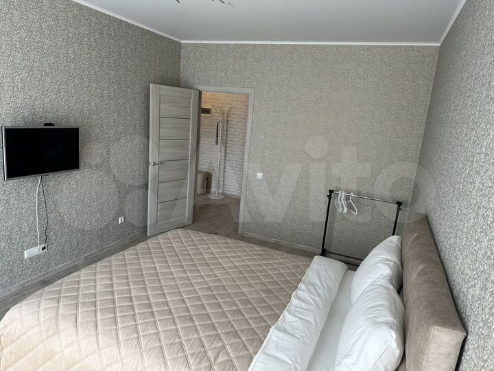 1-к. квартира, 40 м², 8/10 эт.