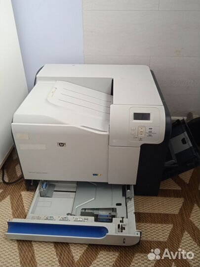 Принтер лазерный HP Laser Jet CP 3525n