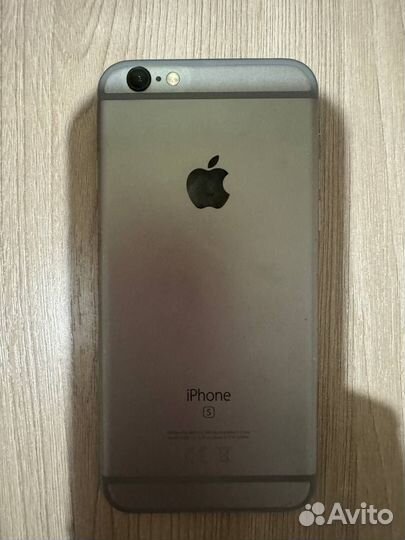 iPhone 6S, 32 ГБ