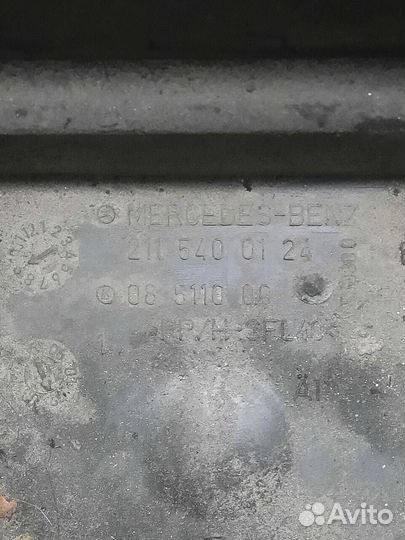 Корпус блока предохранителей Mercedes W211