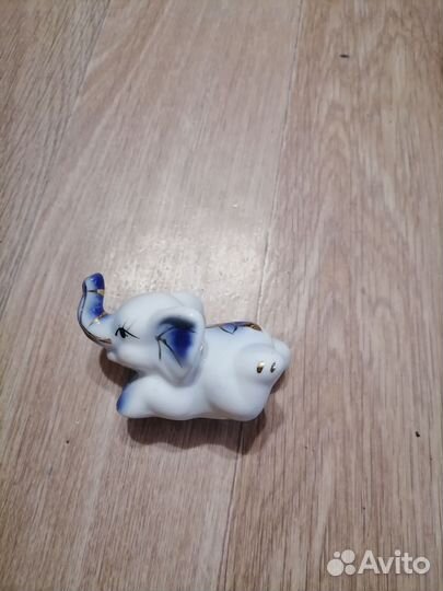 Статуэтка слоник