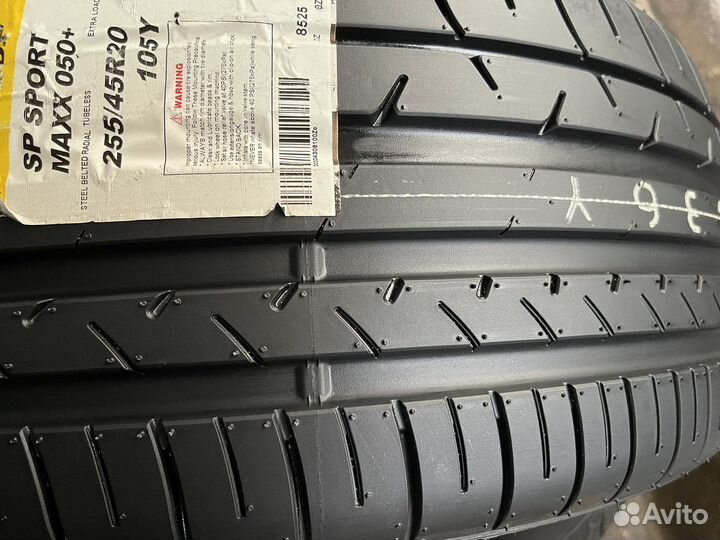Dunlop SP Sport Maxx 050 DSST CTT 255/45 R20 105Y
