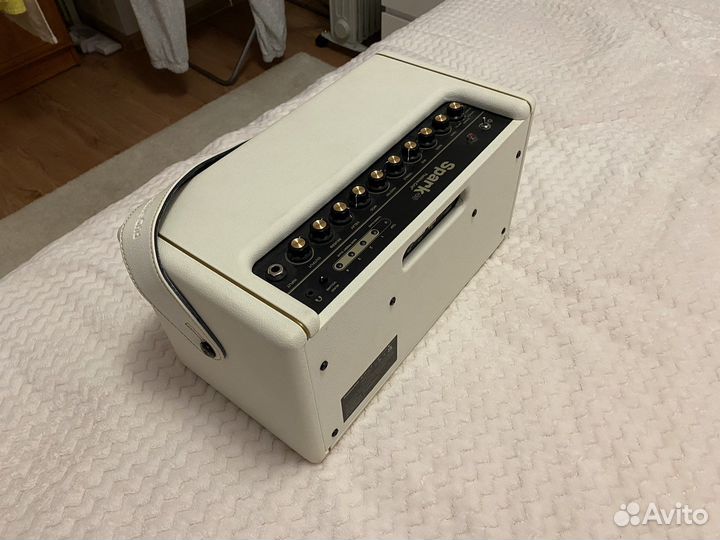 Гитарный комбоусилитель