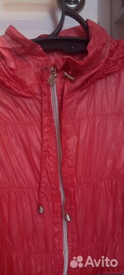 Вессенняя куртка-ветровка для девочки на рост 158