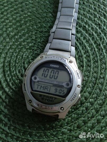 Чаручные часы Casio w-756