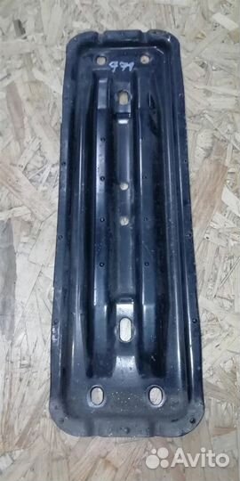 Кронштейн глушителя BMW E46