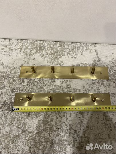 Вешалка настенная