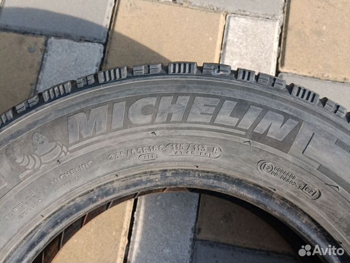 Michelin Agilis X-Ice North 235/65 R16C 115R