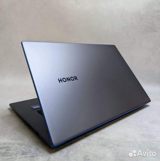 Honor Magicbook 15 R5-5500U\8\512