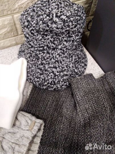 Шапки и шарфы женские пакетом