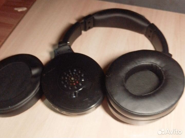 Беспроводные наушники