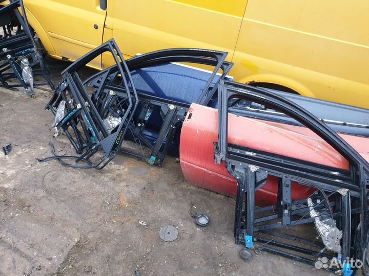 Рамка стекла двери Audi A6 C5 ауди а6 с5 рама