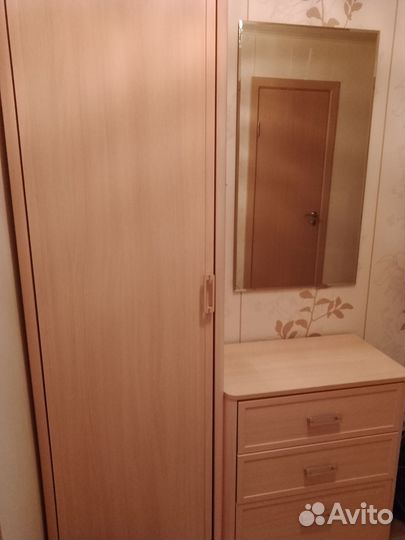 Прихожая: шкаф+тумба+зеркало