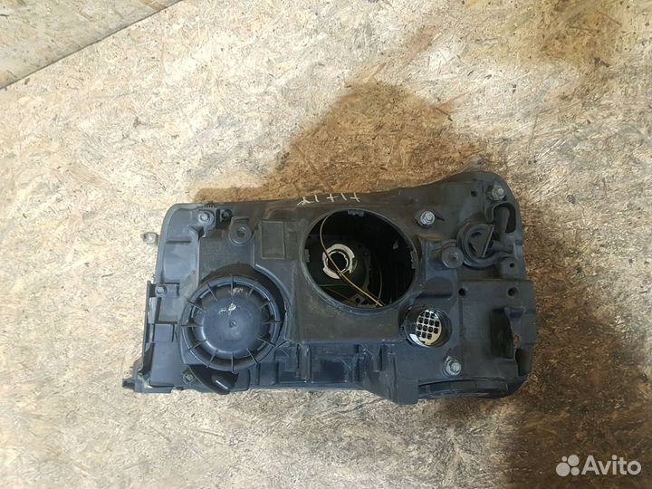 Фара правая Land Rover Range Rover Sport 2006