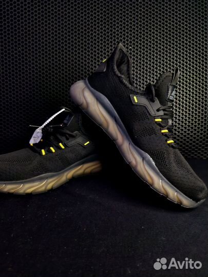 Кроссовки adidas