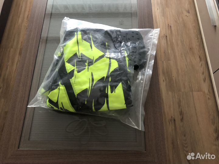 Продам мотокостюм