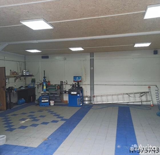 Модульная плитка пвх для магазина