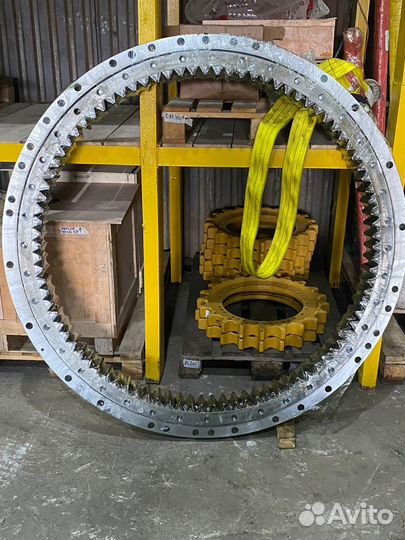 Круг поворотный komatsu PC400-7