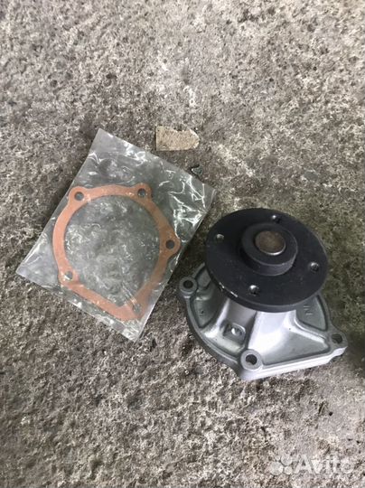 Помпа Toyota Corolla T-68 EE-80