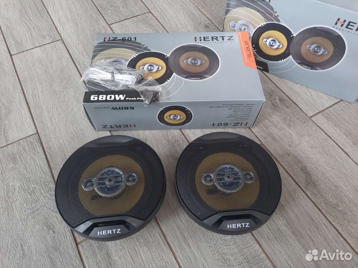 Динамики 16см Hertz