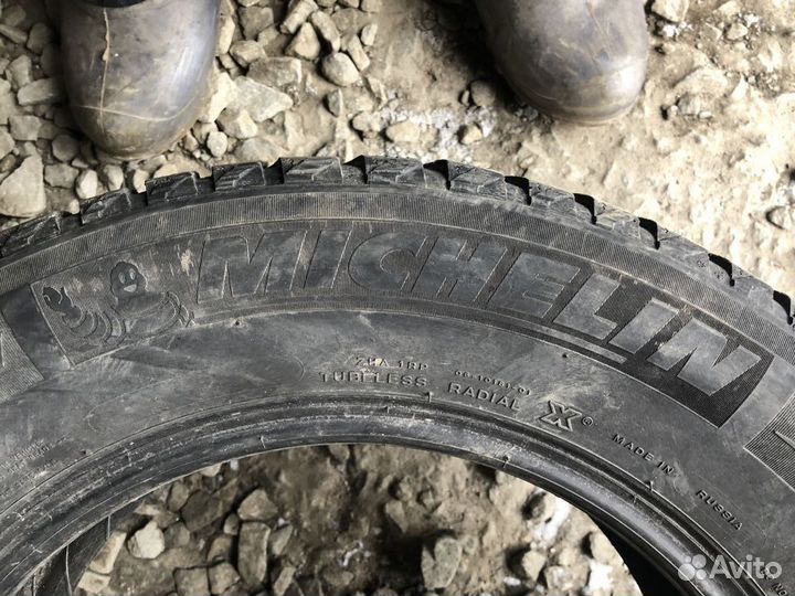 Michelin X-Ice North XIN2 215/65 R16