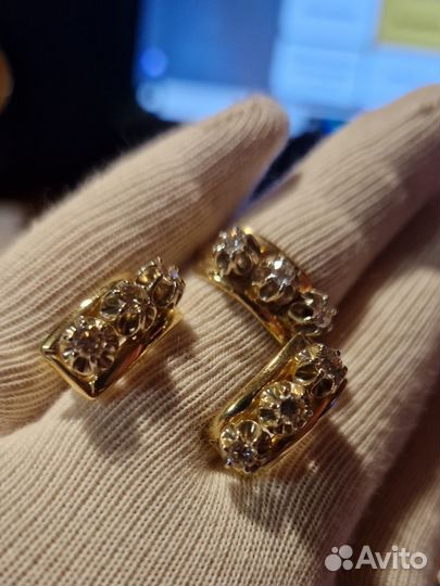 Комплект 750пробы с бриллиантами