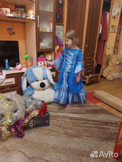 Карнавальный костюм придворной дамы для девочки