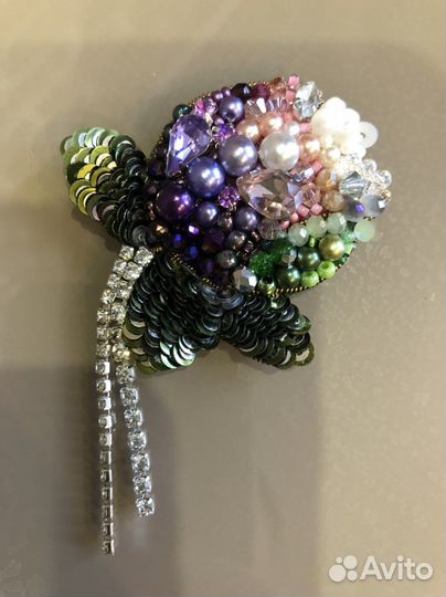 Брошь из бисера