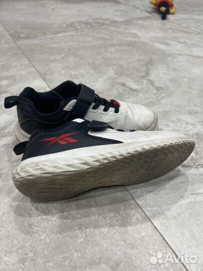 Reebok детские кроссовки 33-34